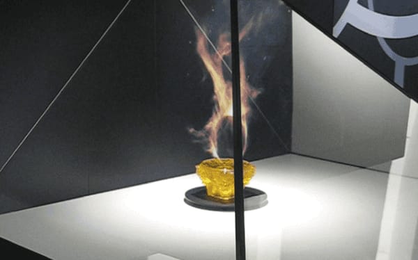 炫目火焰全息展柜，呈現未來科技魅力